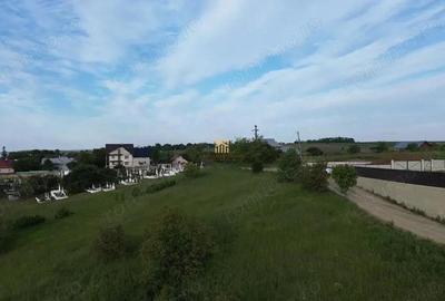 Teren de 1100 mp, în Siret - 9