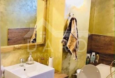 Inchiriez partament cu 3 camere in zona scolii nr. 18 - 7