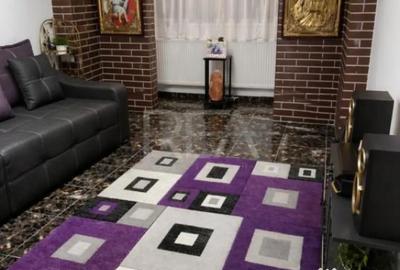 Apartament cu 2 camere decomandat în Văcăresti