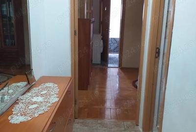 Inchiriez apartament 3 camere Micro 14, Buzau - 8