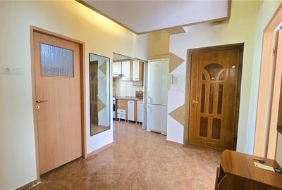 Apartament cu 3 camere decomandat, mobilat în Central - 3