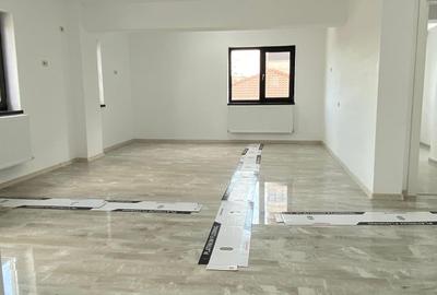 Apartament cu 3 camere decomandat în Tomis Plus