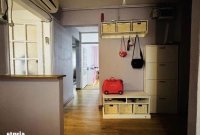 Apartament cu 3 camere decomandat în Central