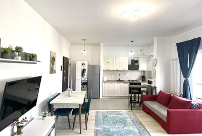 Apartament cu 2 camere semidecomandat în Tractorul