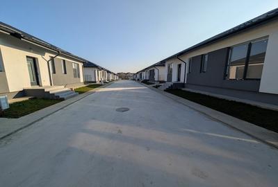 Casă individuală cu 4 camere cu Canalizare în Tunari - 22