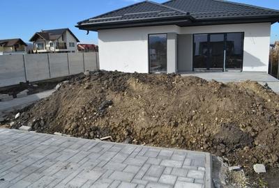 Casa single 4 camere, 110 MP + 500mp teren Stupini - 2