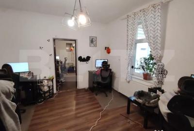 Casă cu 4 camere cu Teren 250 Mp în Siloz - 4