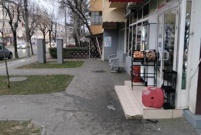 Inchiriez spatiu vand in Targoviste langa Catedrala sup 16 m fosta cafenea - 1