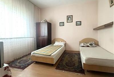 Spațiu comercial, de 185 mp, în Central - 10