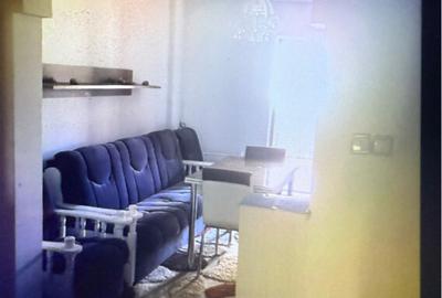 Inchiriez apartament cu 3 camere strada 23 august - 3