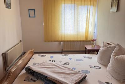 Casă cu 4 camere cu Teren 780 Mp în Fundata - 1