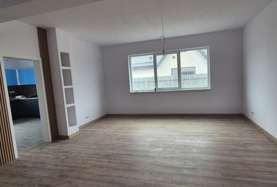 Casă cu 4 camere cu Teren 417 Mp în Domnești - 3