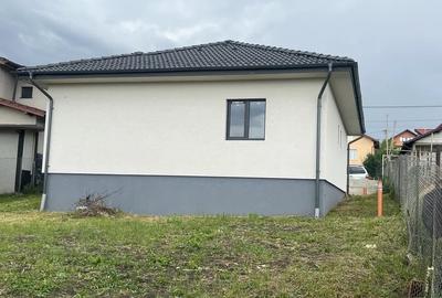Casă individuală cu 3 camere cu Canalizare în Câmpenești - 5