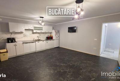 Casă cu 4 camere cu Teren 506 Mp în Petros - 9