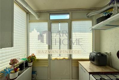 Apartament 3 camere, decomandat, centrala termica, Republic - 15