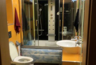 Apartament cu 3 camere decomandat în Zorilor