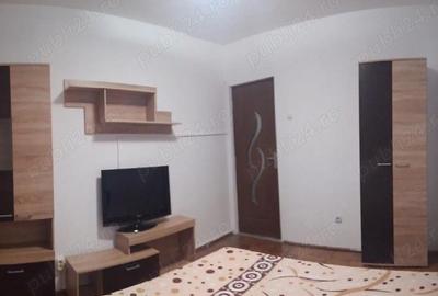 Apartament cu 2 camere decomandat în Romanilor - 8