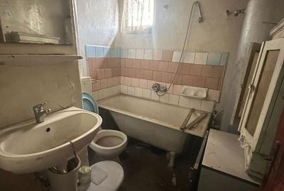 Casă cu 4 camere în Bănești - 1