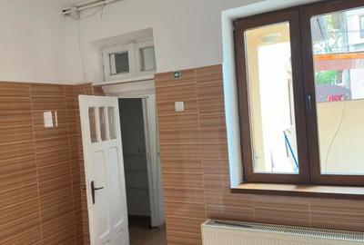 Casă cu 3 camere cu Teren 115 Mp în 13 Septembrie - 12