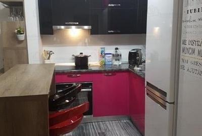 Vanzare apartament doua camere modern bloc nou in Centru zona Platinia Mall Vanzare apartament doua camere modern bloc nou in Centru zona Platinia Mall - 4