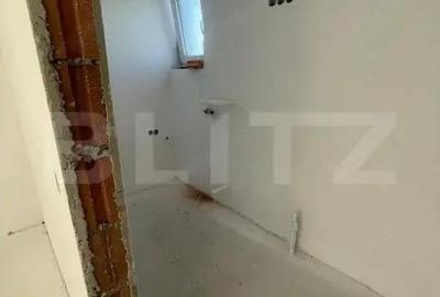 Casă cu 4 camere cu Teren 500 Mp în Unirea - 13