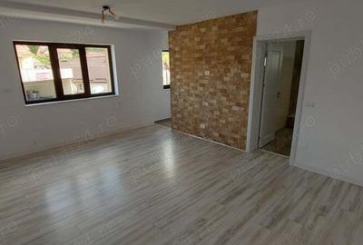 Spa?iu comercial nou, 50 mp, parcare proprie inclusa