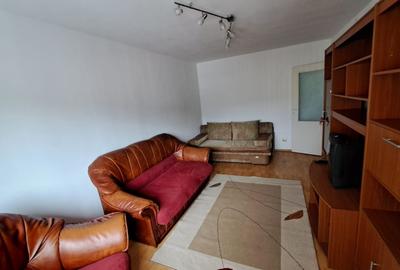 Apartament cu 3 camere decomandat în Astra - 8