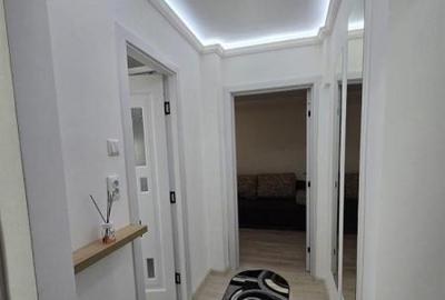 Apartament cu 3 camere semidecomandat în Tomis Nord - 1