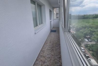 Apartament cu 3 camere semidecomandat, mobilat în Titan - 12