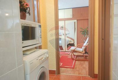 Apartament cu 3 camere decomandat în Central - 1