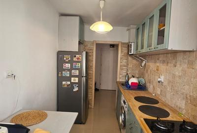 Vand apartament cu 2 camere, confort 1, decomandat, situat în zona Mihai Viteazu Vand apartament cu 2 camere, confort 1, decomandat, situat în zona Mihai Viteazu - 3