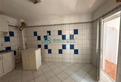 Casă cu 4 camere cu Teren 432 Mp în Ploieștiori - 8