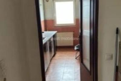 Garsonieră decomandată, mobilată în Vitan - 3