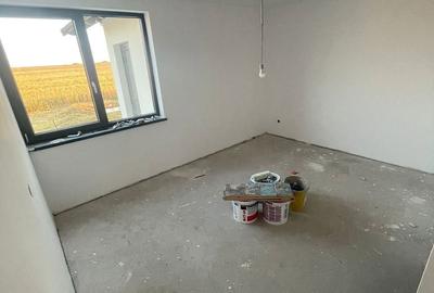 Casă cu 4 camere în Sântandrei - 1