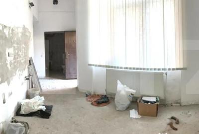 Apartament cu 3 camere semidecomandat în Central - 5