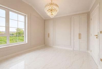 Duplex cu 4 camere cu Canalizare în Moșnița Nouă - 10