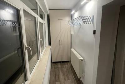 Apartament cu 3 camere decomandat, mobilat în Micro 3 - 9