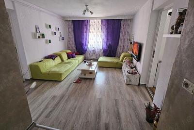 Vand apart. 4 cam. ,centrala proprie , zona Boul Rosu - Malul Mures - Pret redus - 3