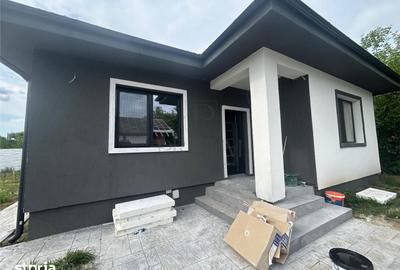 Casă cu 4 camere cu Teren 408 Mp în Sânmihaiu Român