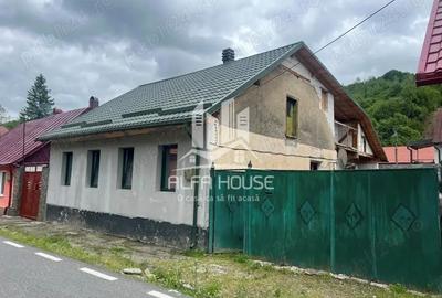 Casă cu 5 camere în Central - 1