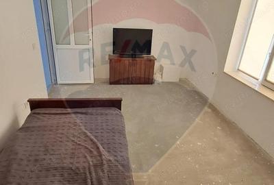 Casă cu Teren 800 Mp în Gălățeni - 9