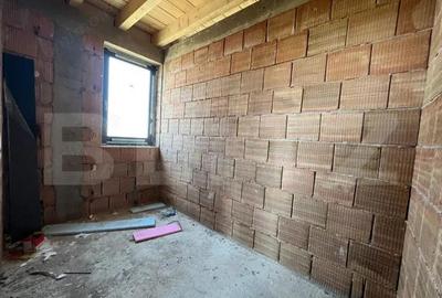 Casă cu 4 camere cu Teren 555 Mp în Central - 9