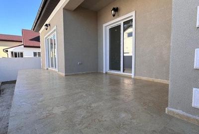 Casa compusa din 4 camere situata in Valu lui Traian - 3