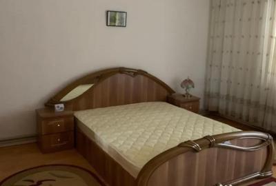 Casă cu 6 camere cu Teren 800 Mp în Agigea