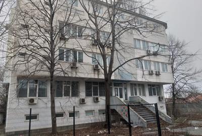 Birou, 1200 mp în Casa de Cultură