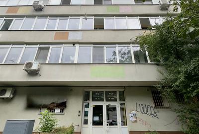 Apartament 2 camere, bloc anvelopat, metrou 1 Mai - 18