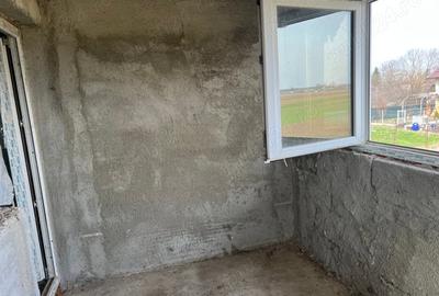 Casă cu 6 camere cu Teren 2000 Mp în Uliești - 4