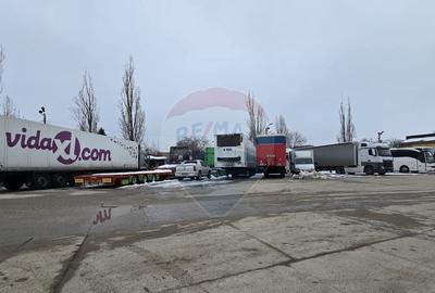 DE INCHIRIAT Teren betonat intravilan 2.000 - 10.000mp Bu... - 1