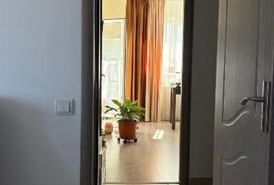 Apartament cu 3 camere decomandat în Metalurgiei - 3