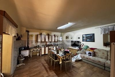 Casa de vanzare cu gradina si curte prima afisare zona Terezian Sibiu - 11